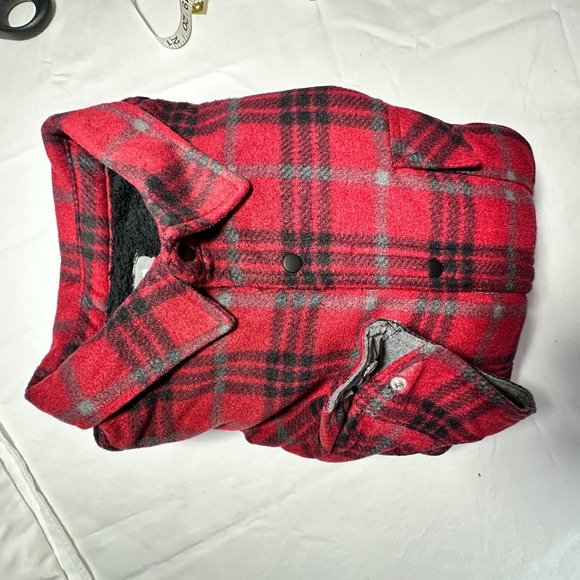 Voyager Jacket Men's Medium Red and Black Plaid Sherpa Fleece Snap Button Up NWT - Picture 7 of 7